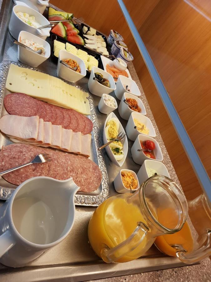Gaestehaus Langhammer Bubenreuth Buitenkant foto