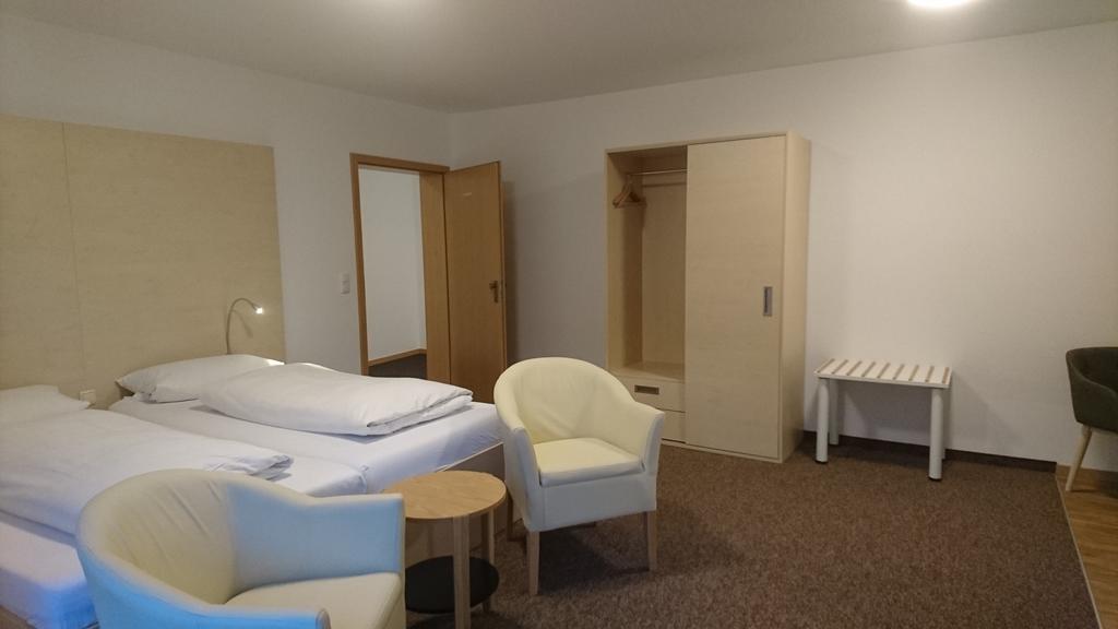Gaestehaus Langhammer Bubenreuth Buitenkant foto